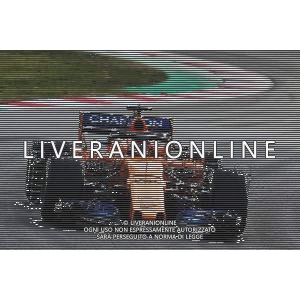 Stoffel Vandoorne (BEL) McLaren MCL33 with sensor equipment. 27.02.2018. Formula One Testing, Day Two, Barcelona, Spain. Tuesday. / AGENZIA ALDO LIVERANI SAS - ITALY ONLY EDITORIAL USE ONLY - Motor Racing - Formula One Testing - Test One - F1 Day 2 - Barcellona, Spagna 27 febbraio 2018