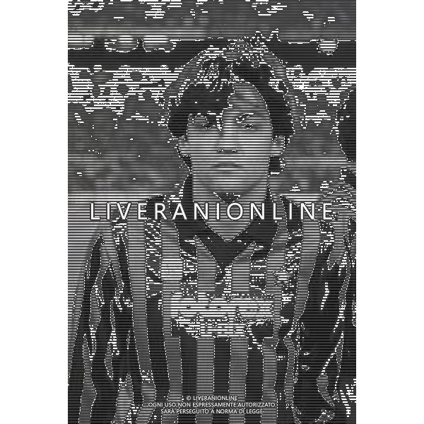 RETROSPETTIVA MARCO MACINA CALCIATORE 1985-86 NELLA FOTO MARCO MACINA CON LA MAGLIA DEL MILAN AG ALDO LIVERANI SAS