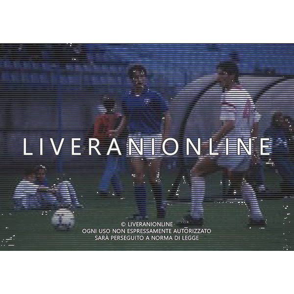RETROSPETTIVA EDOARDO BORTOLOTTI CALCIATORE NELLA FOTO EDOARDO BORTOLOTTI CON LA MAGLIA DELLA NAZIONALE ITALIANA AG ALDO LIVERANI SAS