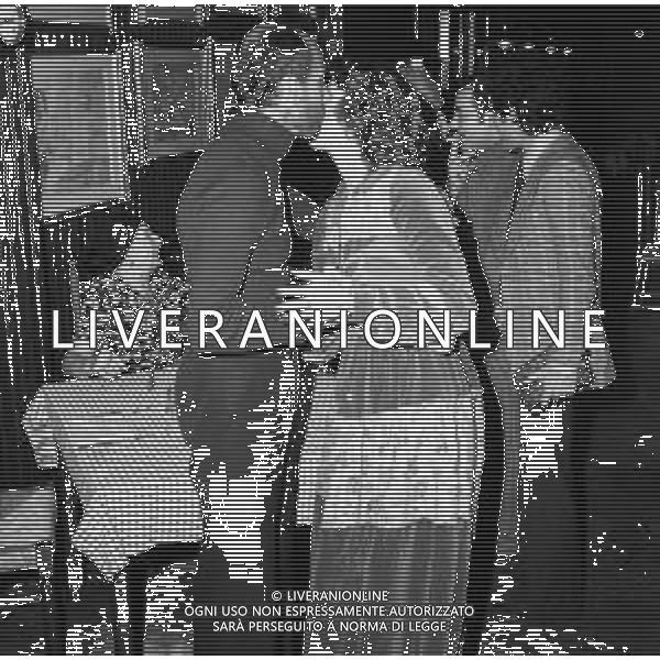 Spettacolo Teatrale \' Norman ai Tuoi Ginocchi \' al Teatro Manzoni di Milano 1976 - RETROSPETTIVA nella foto Paola Tedesco con Bruno Vilar marito di Paola Borboni ©ARCHIVIO / AGENZIA ALDO LIVERANI SAS