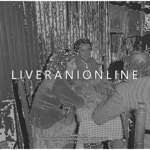 Spettacolo Teatrale \' Norman ai Tuoi Ginocchi \' al Teatro Manzoni di Milano 1976 - RETROSPETTIVA nella foto Paola Tedesco e Memo Remigi ©ARCHIVIO / AGENZIA ALDO LIVERANI SAS
