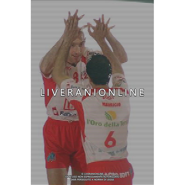 Campionato di volley serie A 2004/05 play off 21/04/2005 partita: Lube banca marche MC - Sysley TV foto:S.Rosa/Liverani nella foto: Bracci - Macerata AGENZIA ALDO LIVERANI