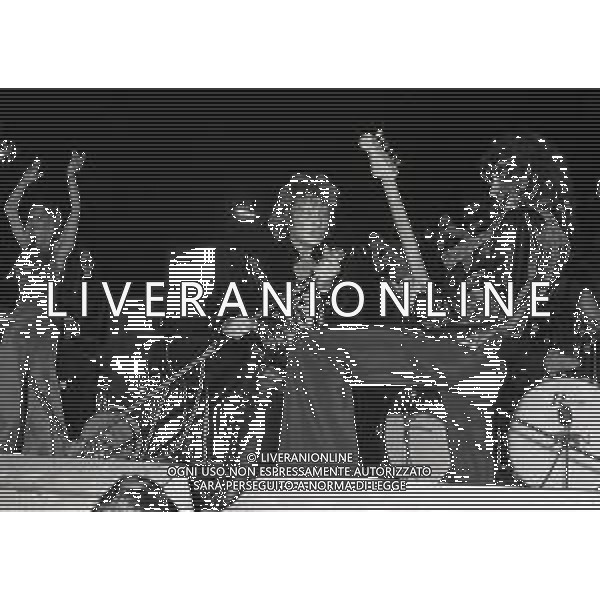 1973 SETTEMBRE-MILANO CONCERTO JOHNNY HALLIDAY E SYLVIE VARTAN AG ALDO LIVERANI SAS