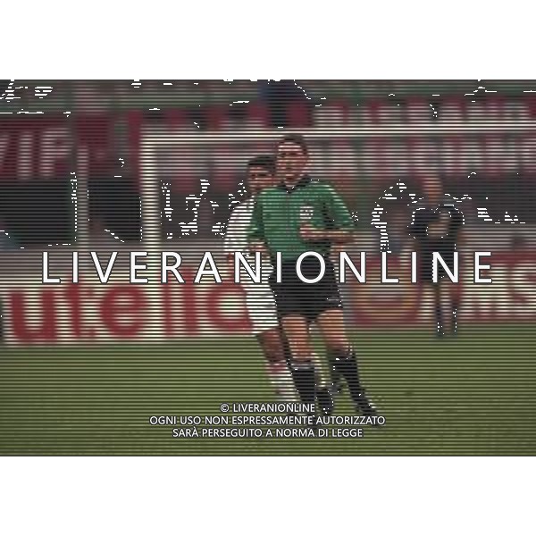 21-09-1999 MILANO-CHAMPIONS LEAGUE MILAN GALATASARAY 2-1 NELLA FOTO ARBITRO DALLAS HUGH AG ALDO LIVERANI SAS