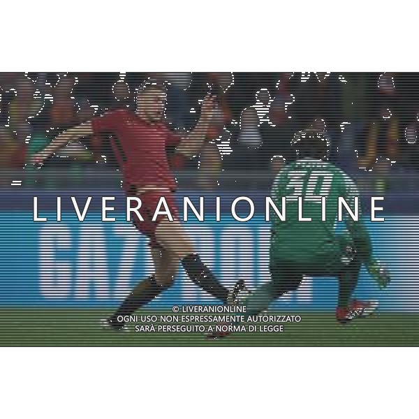 UEFA Champions League 2017/2018 Ottavi di Finale Ritorno Roma - 13.03.2018 Roma-Shakhtar Donetsk Nella Foto: il gol di dzeko edin /Ph.Vitez-Ag. Aldo Liverani