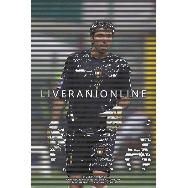 ITALY vs SCOTLAND (2-0) World Championship 2006 Qual. 26 march 2005 \'Meazza\' Stadium-Milan-Italy Italy-Buffon Gianluigi FOTO ENRICO CALDERONI-AGENZIA ALDO LIVERANI S A S