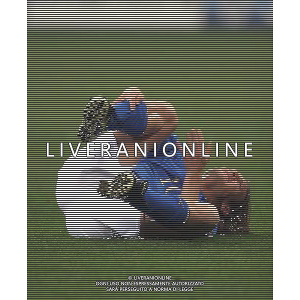 ITALY vs SCOTLAND (2-0) World Championship 2006 Qual. 26 march 2005 \'Meazza\' Stadium-Milan-Italy Italy-Totti Francesco dolorante FOTO ENRICO CALDERONI-AGENZIA ALDO LIVERANI S A S