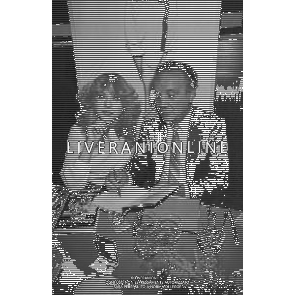 Presentazione del libro di Jake LaMotta \' Toro Scatenato\' a Milano 1981 - RETROSPETTIVA nella foto con Marina Fabbri ©OPTIMAFOTO / AGENZIA ALDO LIVERANI SAS