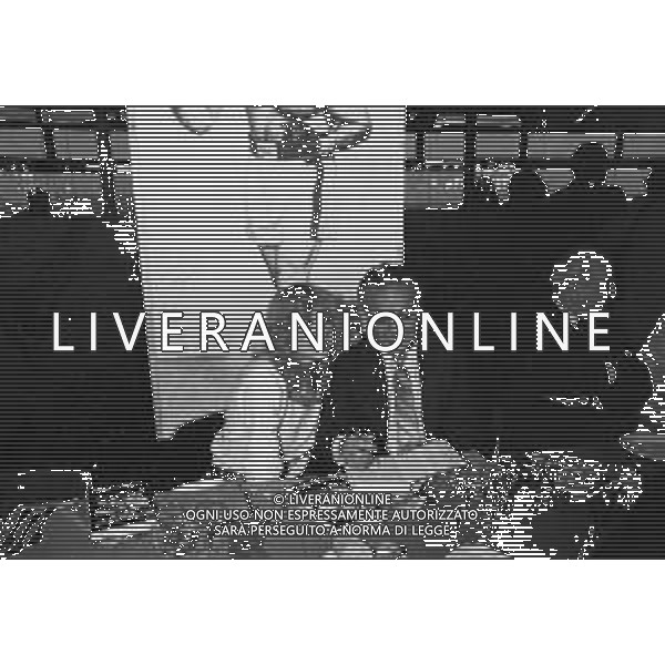 Presentazione del libro di Jake LaMotta \' Toro Scatenato\' a Milano 1981 - RETROSPETTIVA nella foto con Marina Fabbri ©OPTIMAFOTO / AGENZIA ALDO LIVERANI SAS