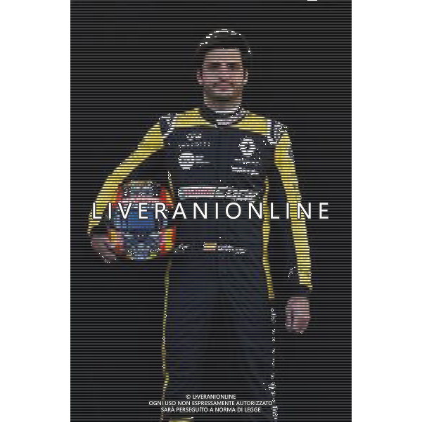Carlos Sainz Jr (ESP) Renault Sport F1 Team. 22.03.2018. Formula 1 World Championship, Rd 1, Australian Grand Prix, Albert Park, Melbourne, Australia, Preparation Day. / AGENZIA ALDO LIVERANI SAS - ITALY ONLY EDITORIAL USE ONLY