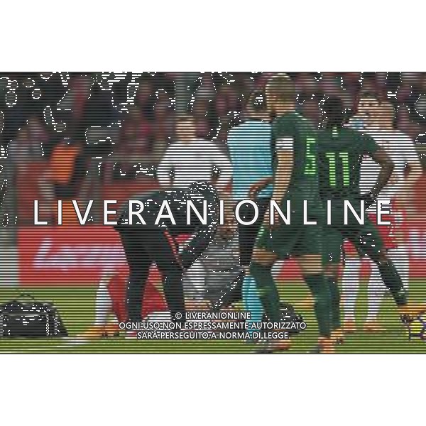 Cena minimalna internet 100 zl Cena minimalna print 100 zl Wroclaw 23 03 2018 Pilka nozna mecz towarzyski Polska vs Nigeria N/z Karol Linetty poland #8 bol kontuzja pain contusion injury Fot: Sebastian Borowski / newspix.pl Football friendly match Poland vs Nigeria --- Newspix.pl
