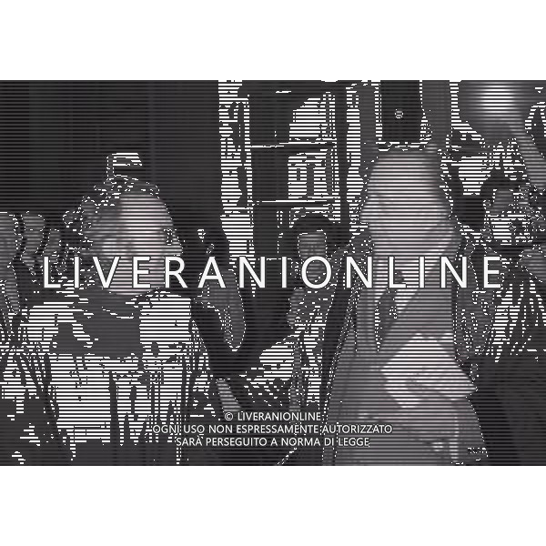 1973 MILANO-PROCESSO PER TRUFFA A PADRE ELIGIO NELLA FOTO AVVOCATO GIAN DOMENICO PISAPIA CON PADRE ELIGIO AG ALDO LIVERANI SAS