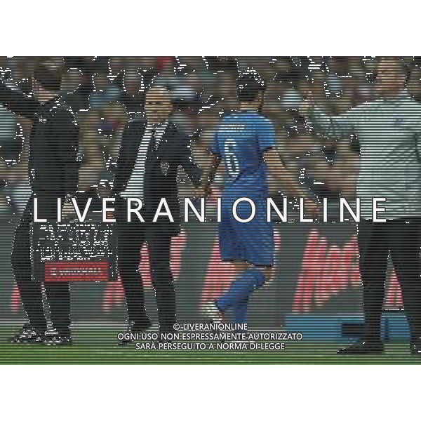 Amichevole Londra - 27.03.2018 Inghilterra-Italia Nella Foto: stretta di mano tra antonio candreva e luigi di biagio dopo la sostituzione /Ph.Vitez-Ag. Aldo Liverani