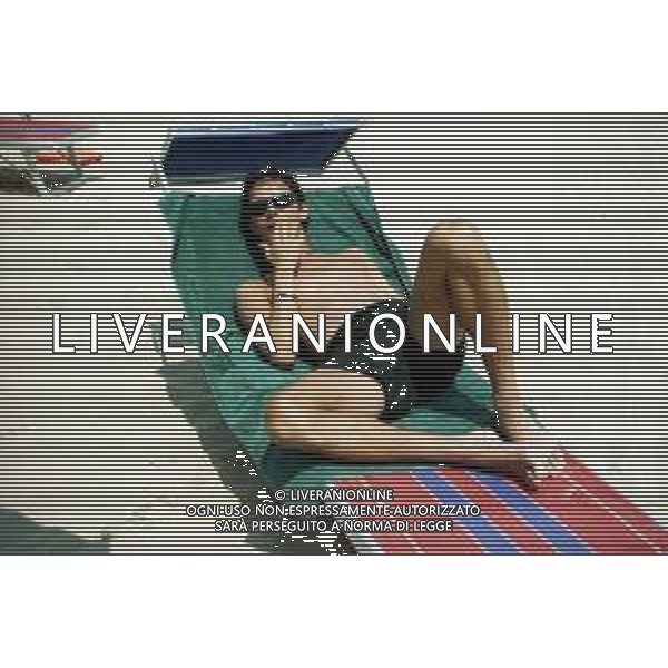 I FRATELLI INZAGHI AL MARE SULLA SPIAGGIA DI MILANO MARITTIMA ESTATE 1999 NELLA FOTO FILIPPO ©ARCHIVIO / AGENZIA ALDO LIVERANI SAS