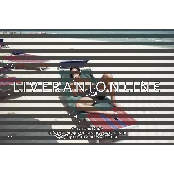 I FRATELLI INZAGHI AL MARE SULLA SPIAGGIA DI MILANO MARITTIMA ESTATE 1999 NELLA FOTO FILIPPO ©ARCHIVIO / AGENZIA ALDO LIVERANI SAS