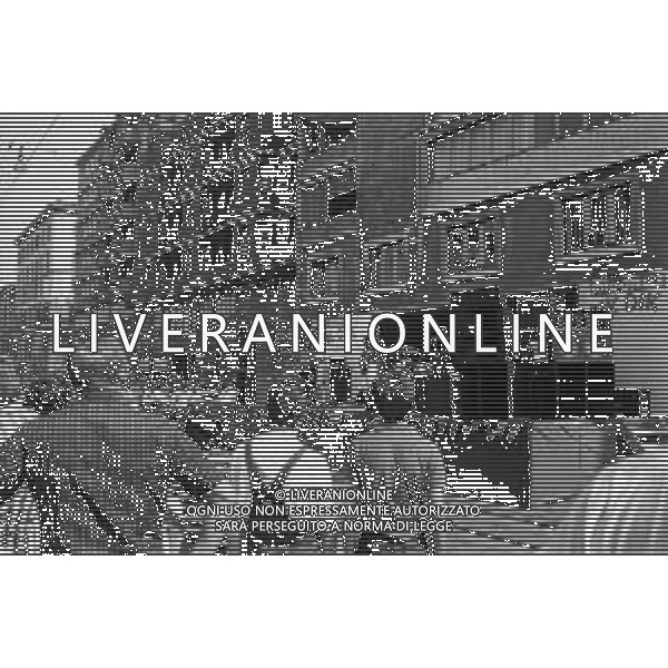 I DIK DIK CANTANO E SUONANO PER LE STRADE DI MILANO 1980 - RETROSPETTIVA ©ARCHIVIO / AGENZIA ALDO LIVERANI SAS