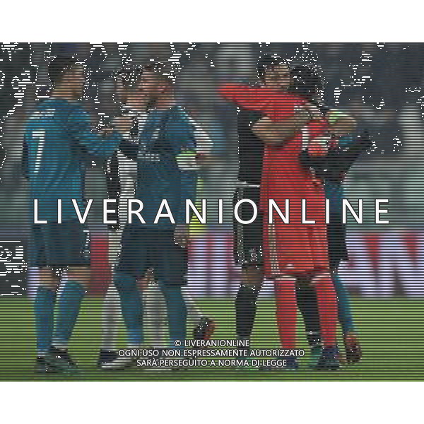 UEFA Champions League 2017/2018 Quarti di Finale Andata Torino - 03.04.2018 Juventus-Real Madrid Nella Foto: cristiano ronaldo e sergio ramos - abbraccio a fine gara tra gianluigi buffon e Keylor Navas /Ph.Vitez-Ag. Aldo Liverani