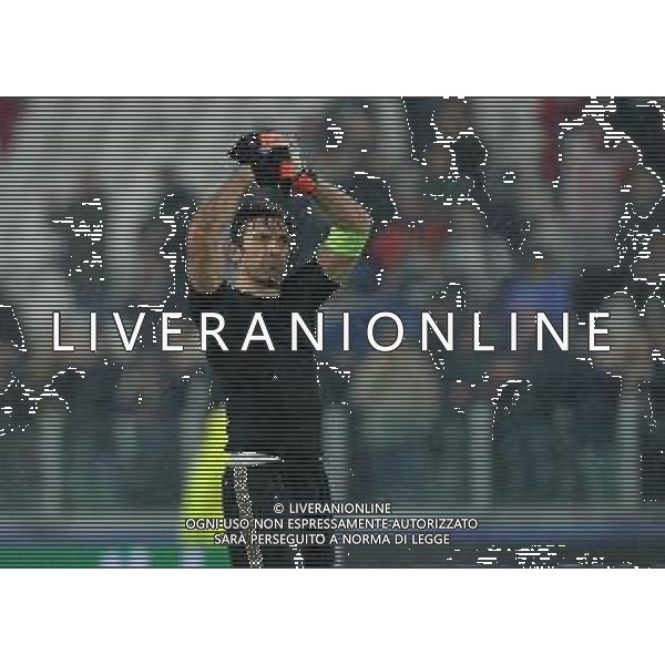 UEFA Champions League 2017/2018 Quarti di Finale Andata Torino - 03.04.2018 Juventus-Real Madrid Nella Foto: gianluigi buffon a fine gara saluta i tifosi /Ph.Vitez-Ag. Aldo Liverani