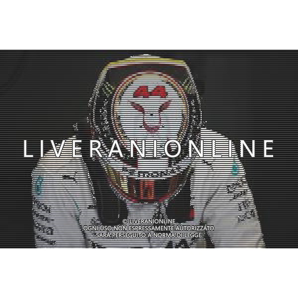 Lewis Hamilton (GBR) Mercedes AMG F1. 07.04.2018. Formula 1 World Championship, Rd 2, Bahrain Grand Prix, Sakhir, Bahrain, Qualifying Day. / AGENZIA ALDO LIVERANI SAS - ITALY ONLY EDITORIAL USE ONLY - F1 Motor Racing - Formula One World Championship - Bahrain Grand Prix - Prove Ufficiali Qualifiche Sakhir, Bahrain 07.04.2018