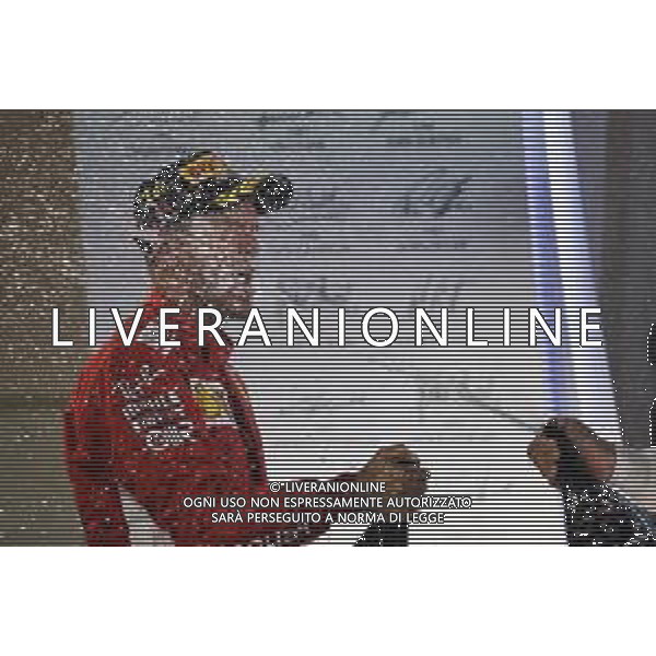 Race winner Sebastian Vettel (GER) Ferrari celebrates on the podium. 08.04.2018. Formula 1 World Championship, Rd 2, Bahrain Grand Prix, Sakhir, Bahrain, Race Day. / AGENZIA ALDO LIVERANI SAS - ITALY ONLY EDITORIAL USE ONLY - F1 Motor Racing - Formula One World Championship - Bahrain Grand Prix - Race Day - Sakhir, Bahrain Gara 08.04.2018