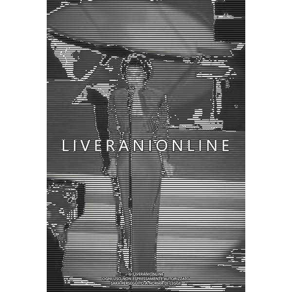 RETROSPETTIVA ORNELLA VANONI CANTANTE A SANREMO 1989 NELLA FOTO ORNELLA VANONI AG ALDO LIVERANI SAS