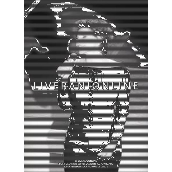 RETROSPETTIVA ORNELLA VANONI CANTANTE A SANREMO 1989 NELLA FOTO ORNELLA VANONI AG ALDO LIVERANI SAS