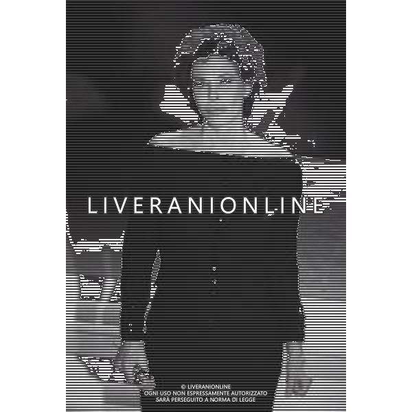 RETROSPETTIVA ORNELLA VANONI CANTANTE A SANREMO 1989 NELLA FOTO ORNELLA VANONI AG ALDO LIVERANI SAS