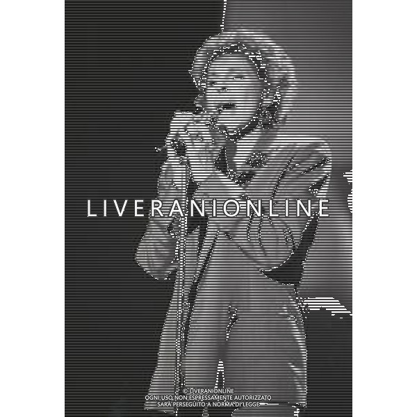 RETROSPETTIVA ORNELLA VANONI CANTANTE A SANREMO 1989 NELLA FOTO ORNELLA VANONI AG ALDO LIVERANI SAS