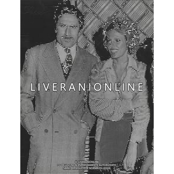 RETROSPETTIVA ORNELLA VANONI CANTANTE NELLA FOTO ORNELLA VANONI CON LANDO BUZZANCA AG ALDO LIVERANI SAS