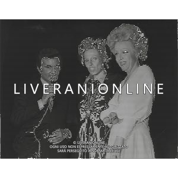 RETROSPETTIVA ORNELLA VANONI CANTANTE NELLA FOTO ORNELLA VANONI CON TEDDY RENO AG ALDO LIVERANI SAS