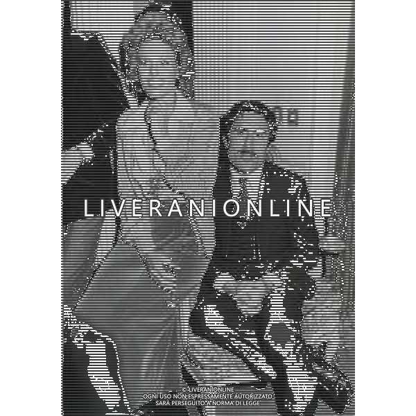 RETROSPETTIVA ORNELLA VANONI CANTANTE NELLA FOTO ORNELLA VANONI CON LANDO BUZZANCA AG ALDO LIVERANI SAS