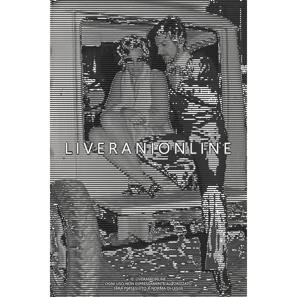 RETROSPETTIVA ORNELLA VANONI CANTANTE NELLA FOTO ORNELLA VANONI CON GIGI PROIETTI AG ALDO LIVERANI SAS