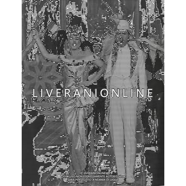 RETROSPETTIVA ORNELLA VANONI CANTANTE NELLA FOTO ORNELLA VANONI CON WALTER CHIARI AG ALDO LIVERANI SAS