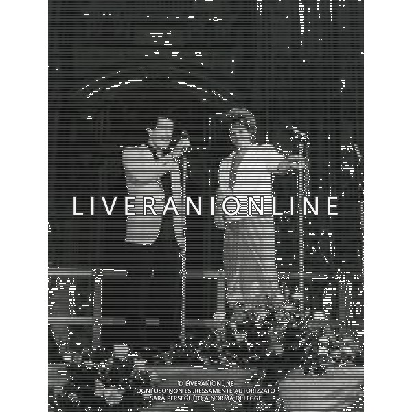 RETROSPETTIVA ORNELLA VANONI CANTANTE NELLA FOTO ORNELLA VANONI CON MEMO REMIGI AG ALDO LIVERANI SAS