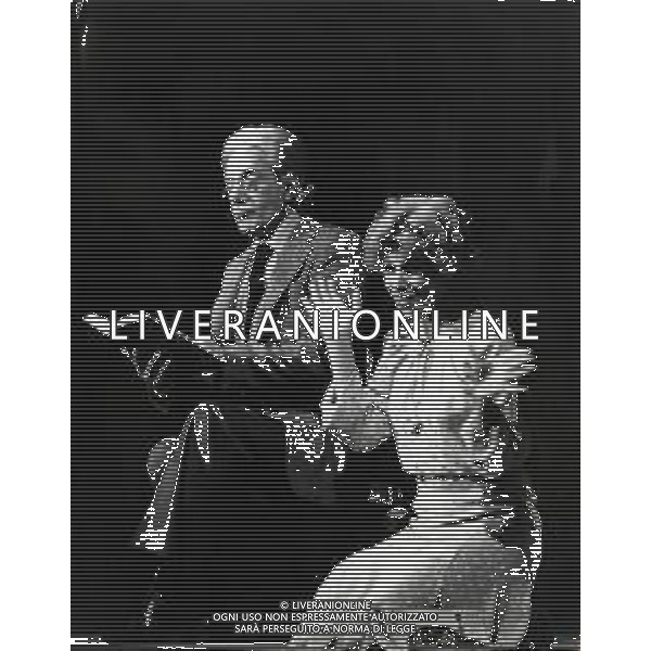 RETROSPETTIVA ORNELLA VANONI CANTANTE NELLA FOTO ORNELLA VANONI CON GIANRICO TEDESCHI AG ALDO LIVERANI SAS