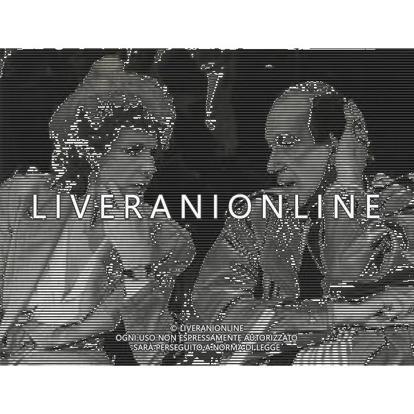 RETROSPETTIVA ORNELLA VANONI CANTANTE NELLA FOTO ORNELLA VANONI AG ALDO LIVERANI SAS