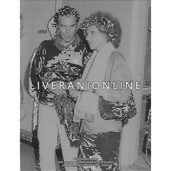 RETROSPETTIVA ORNELLA VANONI CANTANTE NELLA FOTO ORNELLA VANONI AG ALDO LIVERANI SAS