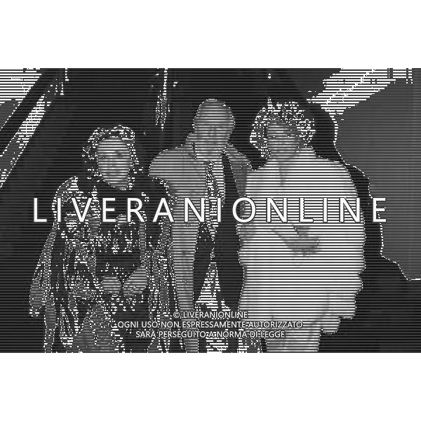 RETROSPETTIVA ORNELLA VANONI CANTANTE NELLA FOTO ORNELLA VANONI CON ANNA PROCLEMER AG ALDO LIVERANI SAS