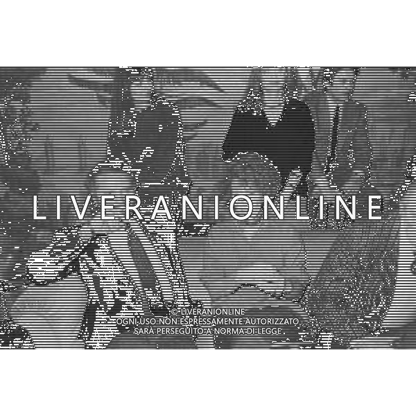 RETROSPETTIVA ORNELLA VANONI CANTANTE 1985 NELLA FOTO ORNELLA VANONI CON GIANNI VERSACE AG ALDO LIVERANI SAS