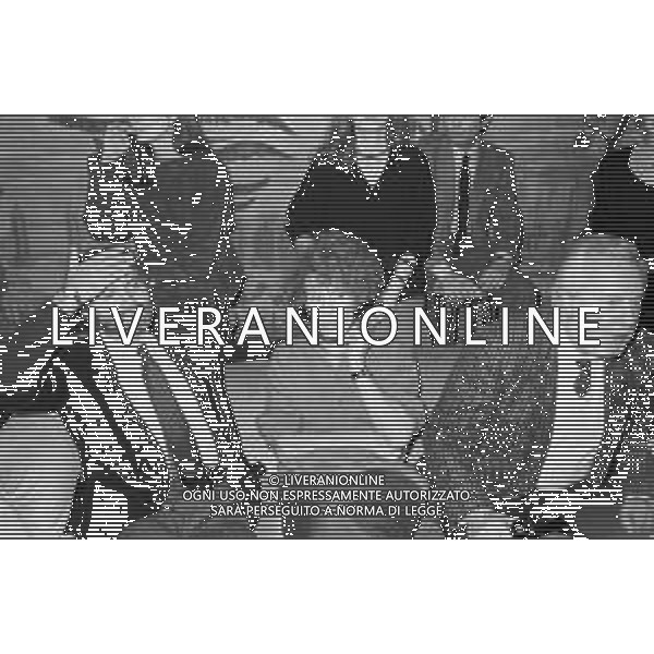 RETROSPETTIVA ORNELLA VANONI CANTANTE 1985 NELLA FOTO ORNELLA VANONI CON GIANNI VERSACE AG ALDO LIVERANI SAS