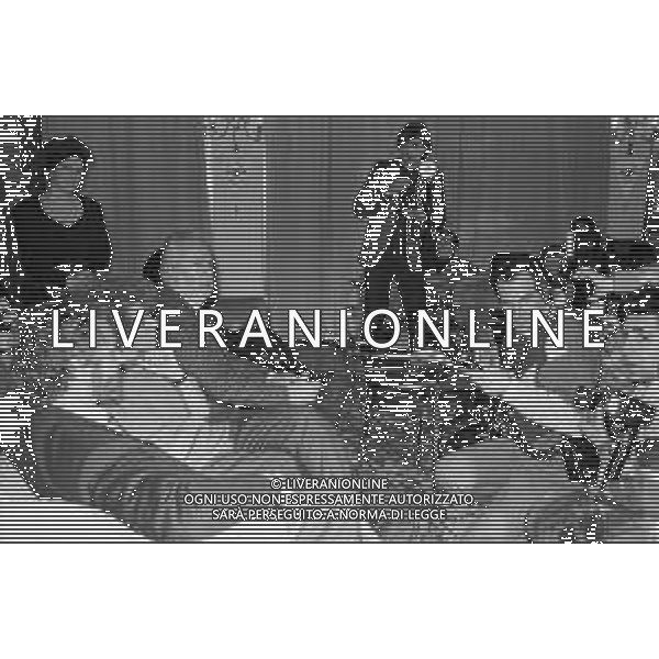 RETROSPETTIVA ORNELLA VANONI CANTANTE 1985 NELLA FOTO ORNELLA VANONI CON GIANNI VERSACE AG ALDO LIVERANI SAS