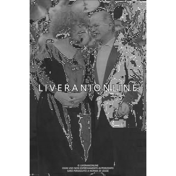 RETROSPETTIVA ORNELLA VANONI CANTANTE NELLA FOTO ORNELLA VANONI CON GINO PAOLI AG ALDO LIVERANI SAS