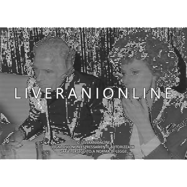 RETROSPETTIVA ORNELLA VANONI CANTANTE NELLA FOTO ORNELLA VANONI CON GIORGIO STREHLER AG ALDO LIVERANI SAS