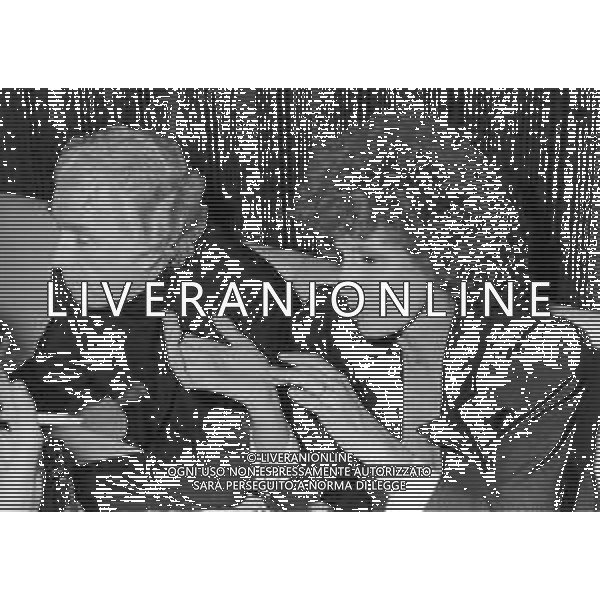 RETROSPETTIVA ORNELLA VANONI CANTANTE NELLA FOTO ORNELLA VANONI CON GIORGIO STREHLER AG ALDO LIVERANI SAS