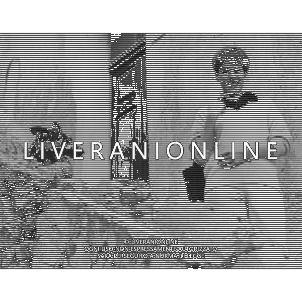 RETROSPETTIVA ORNELLA VANONI CANTANTE NELLA FOTO ORNELLA VANONI AG ALDO LIVERANI SAS