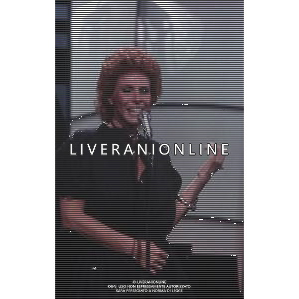 RETROSPETTIVA ORNELLA VANONI CANTANTE NELLA FOTO ORNELLA VANONI AG ALDO LIVERANI SAS