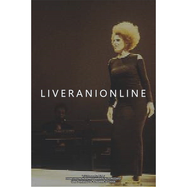 RETROSPETTIVA ORNELLA VANONI CANTANTE NELLA FOTO ORNELLA VANONI AG ALDO LIVERANI SAS