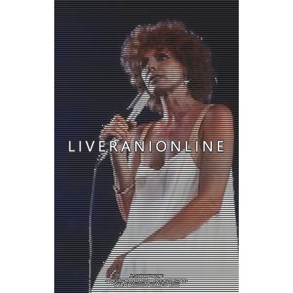 RETROSPETTIVA ORNELLA VANONI CANTANTE NELLA FOTO ORNELLA VANONI AG ALDO LIVERANI SAS