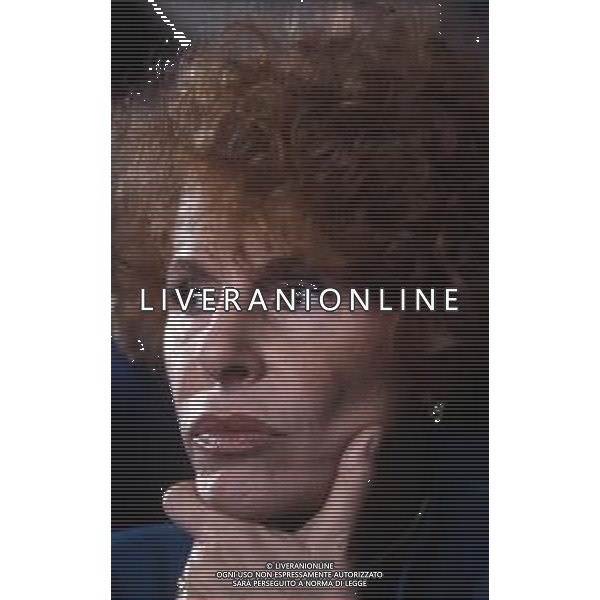 RETROSPETTIVA ORNELLA VANONI CANTANTE NELLA FOTO ORNELLA VANONI AG ALDO LIVERANI SAS