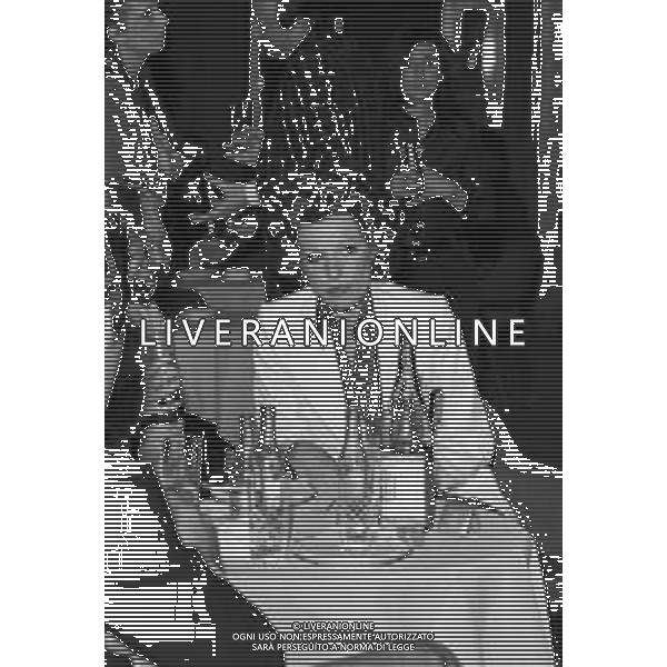 RETROSPETTIVA ORNELLA VANONI CANTANTE NELLA FOTO ORNELLA VANONI A SALSOMAGGIORE 1973 AG ALDO LIVERANI SAS